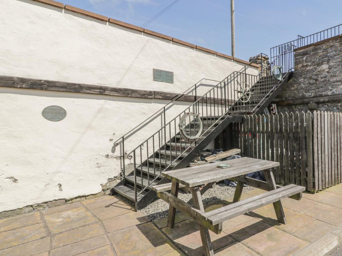 The Moorings Apartment Isle of Whithorn Exterior photo